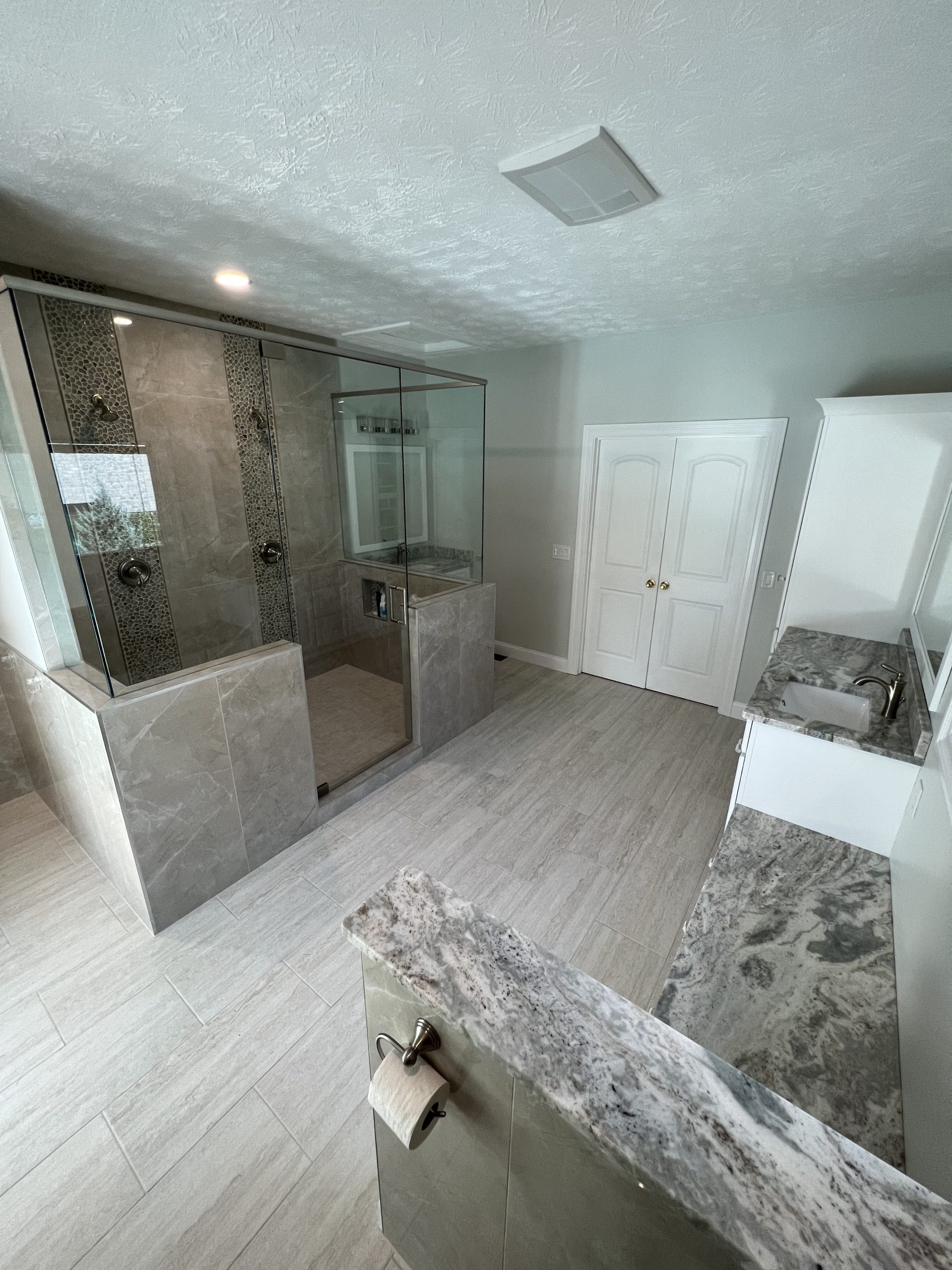 20220913_142740306_iOS